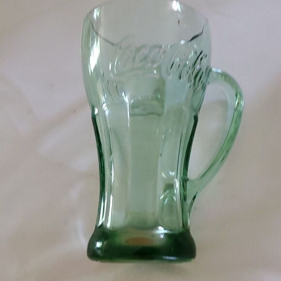 𝅺COCA COLA glass with handle - Picture 1 of 3